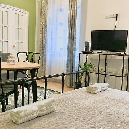 Fidelissima Apartman Sopron Exterior foto